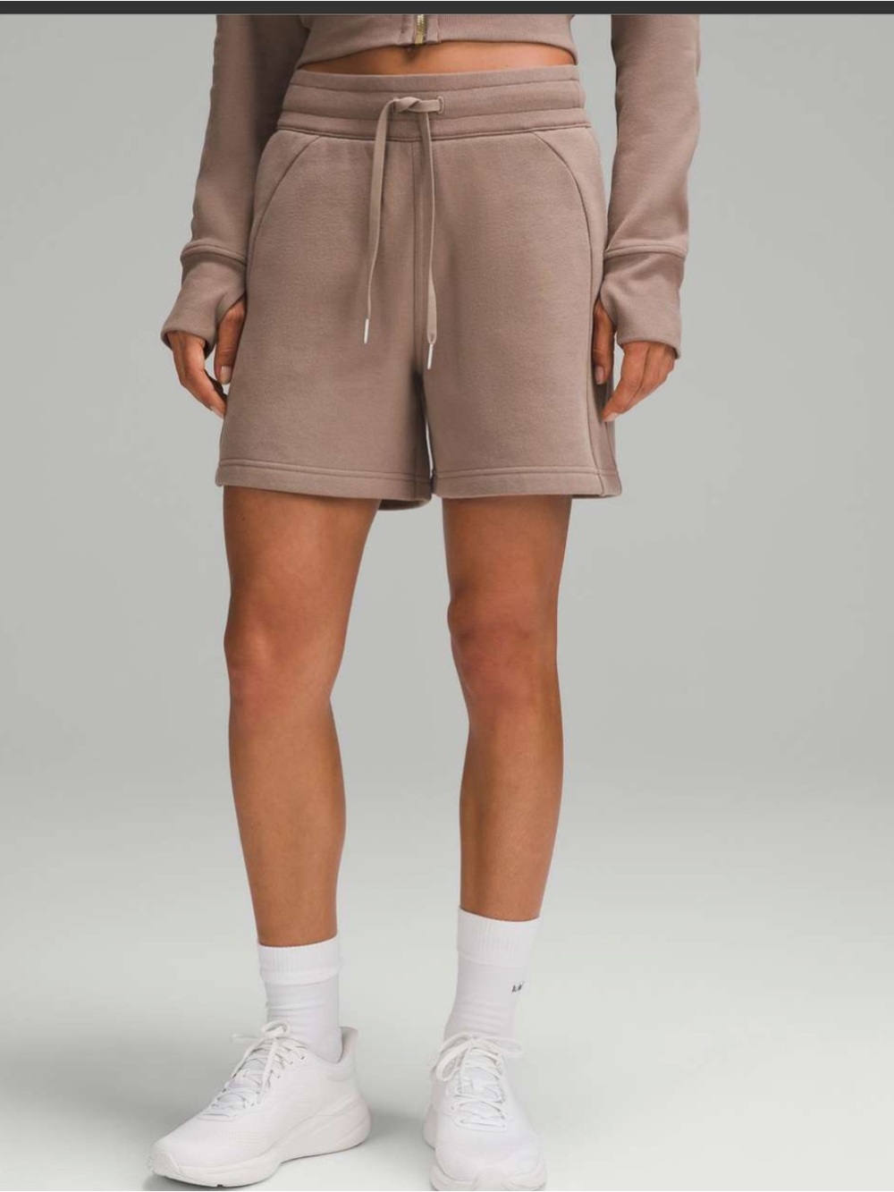 Lululemon | Scuba High-Rise Short 5”